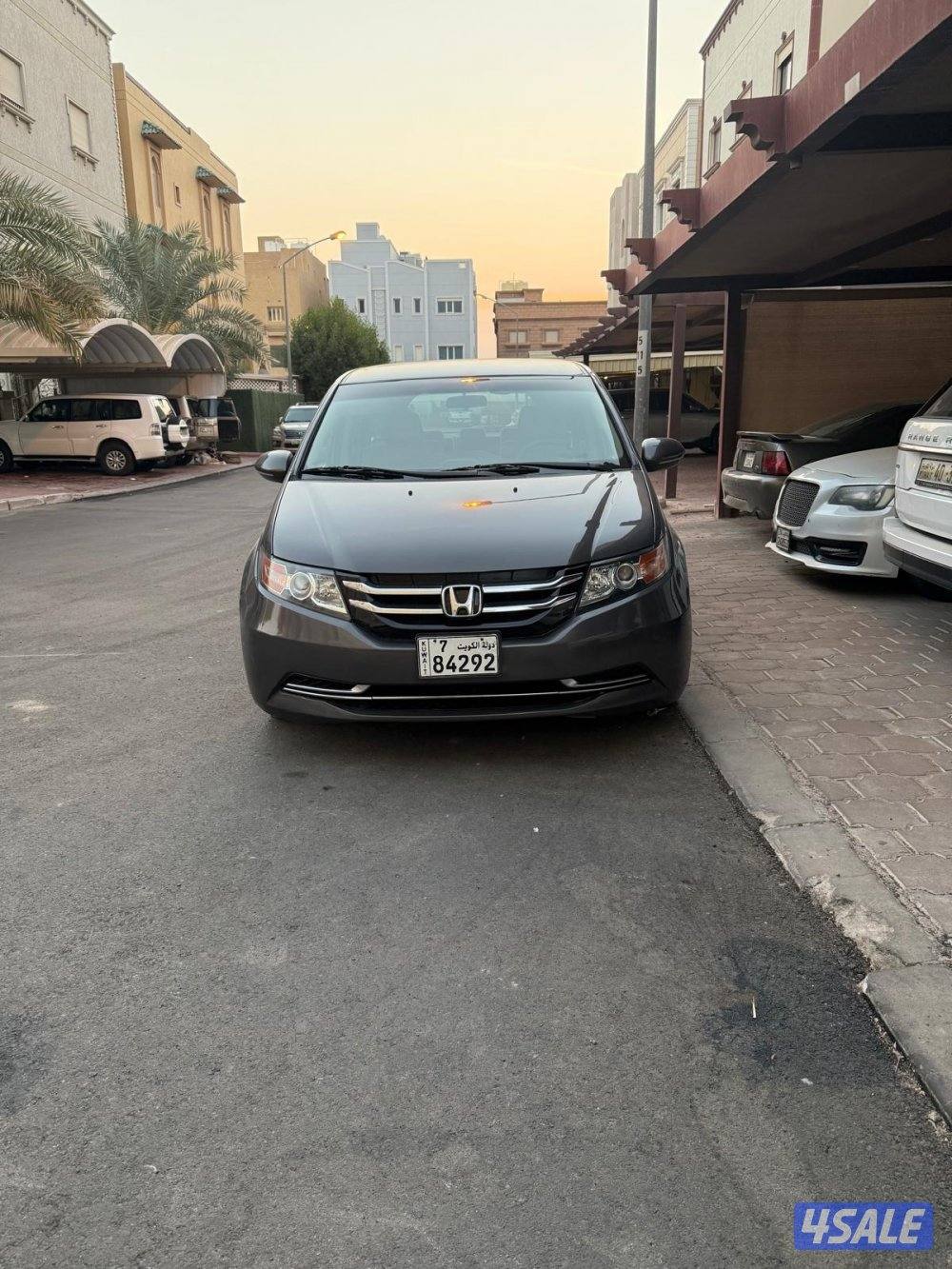 للبيع هوندا اوديسي ٢٠١٤ الحاله ممتازه2