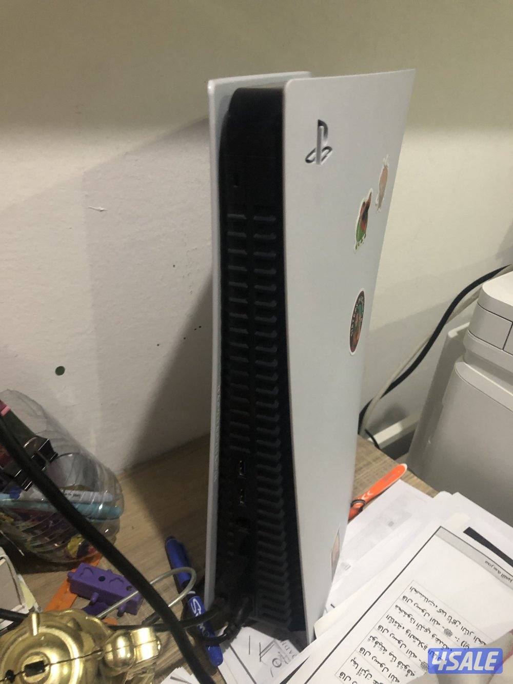 PS5 very good condition and2