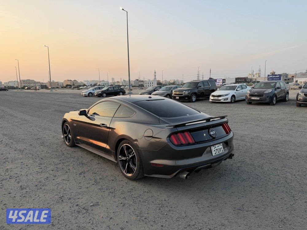 موستنج 5.0 قير عادي 20164