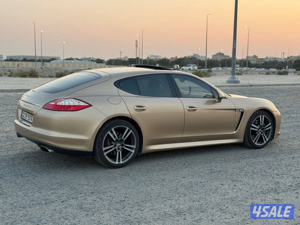 بورش باناميرا بحالة المصنع كالجديد1