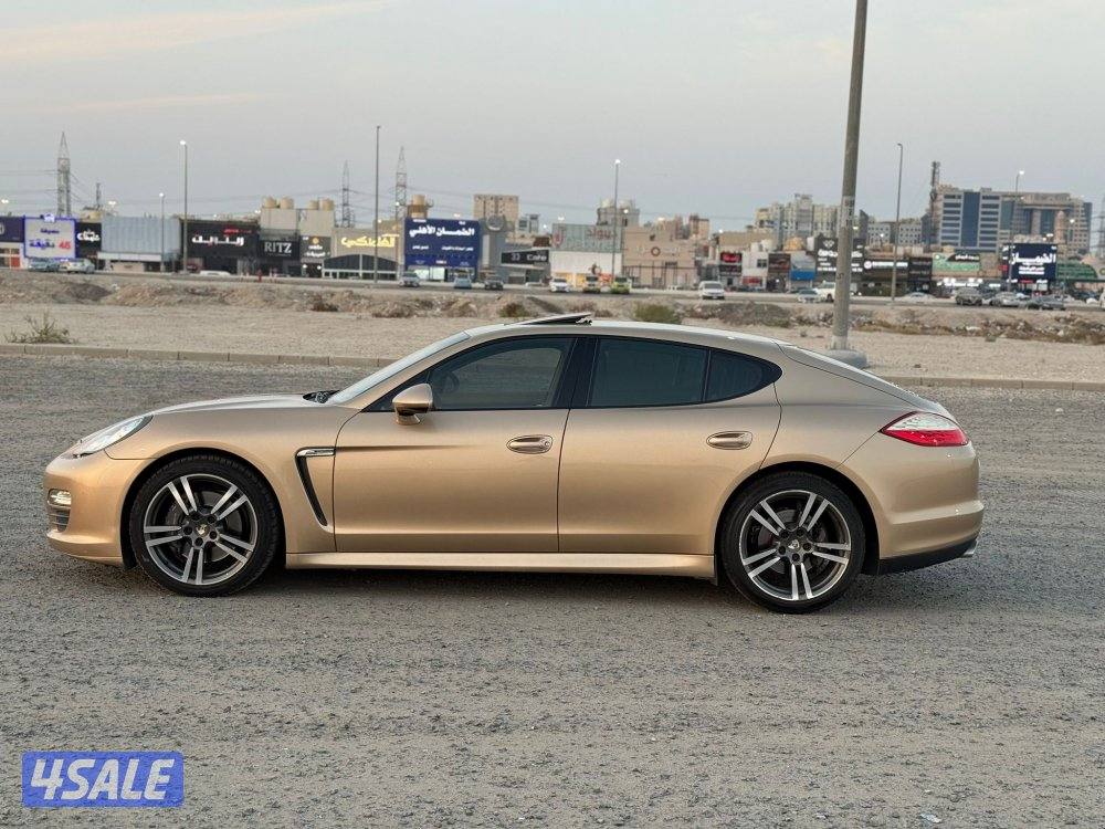 بورش باناميرا بحالة المصنع كالجديد3