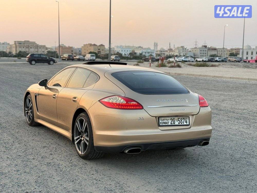 بورش باناميرا بحالة المصنع كالجديد12