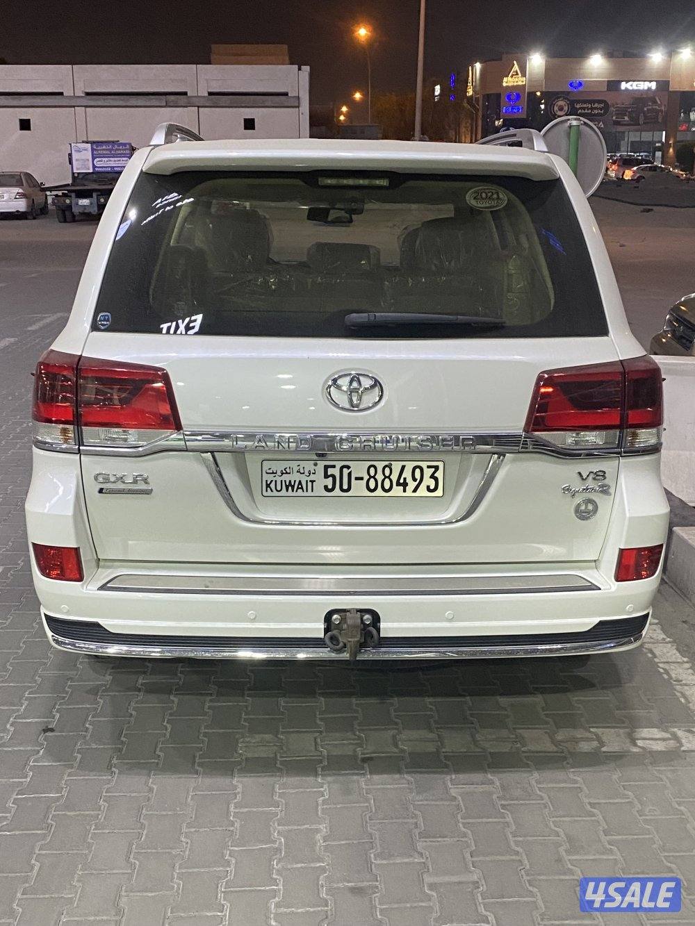 لاند كروزر جنشغتر الفل كل الاضافات وكاله2021 شرط الفحص من الى3