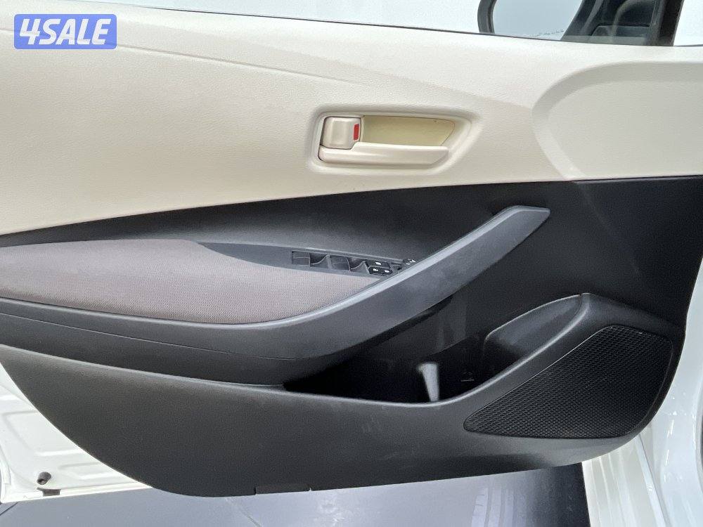 TOYOTA COROLLA 22F04T-L_U7