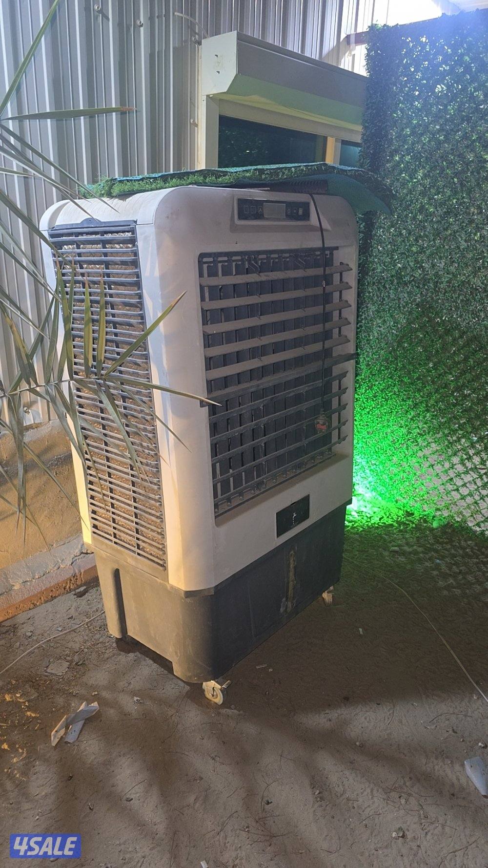 فقاسات خانات حديد مكيف ماء بطاريات فري4