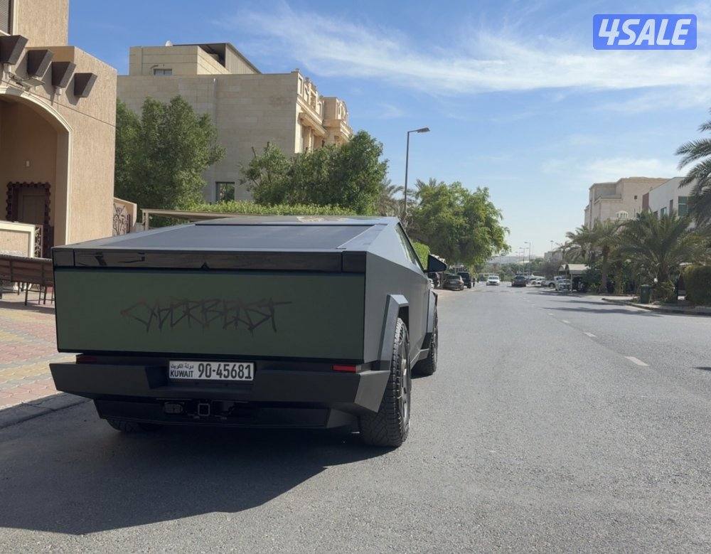 للبيع سايبر بيست فاونديشن3