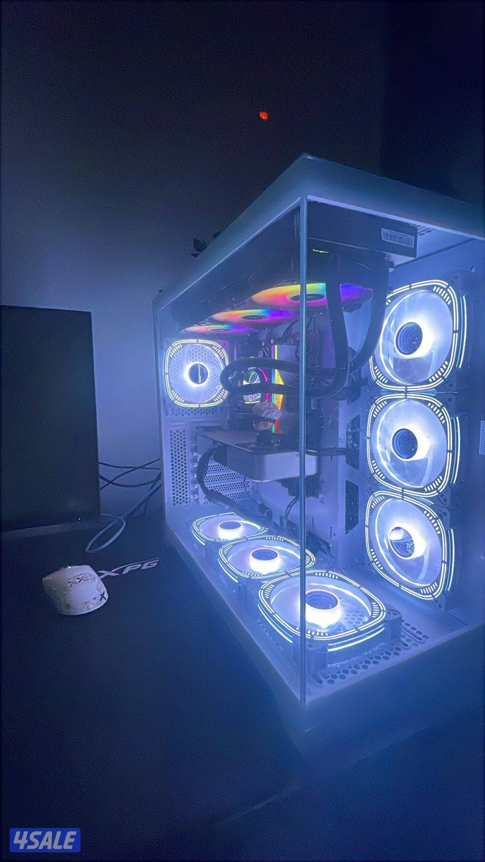 بيسي للبيع + شاشه + ماوس + كيبورد + مكسر+ ومايك+ ستاند مايك+ طاوله حرف2