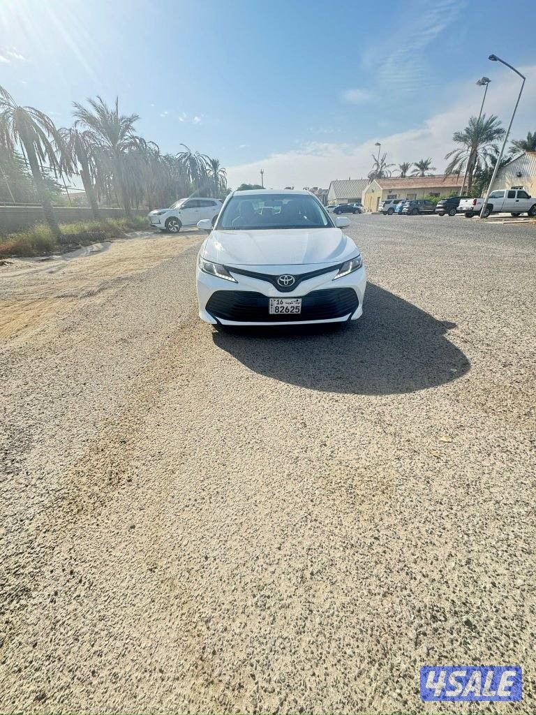 كامري 2019صبغ الوكاله عدا قطعه شرط الفحص بالكامل3