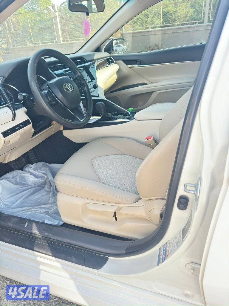 كامري 2019صبغ الوكاله عدا قطعه شرط الفحص بالكامل8