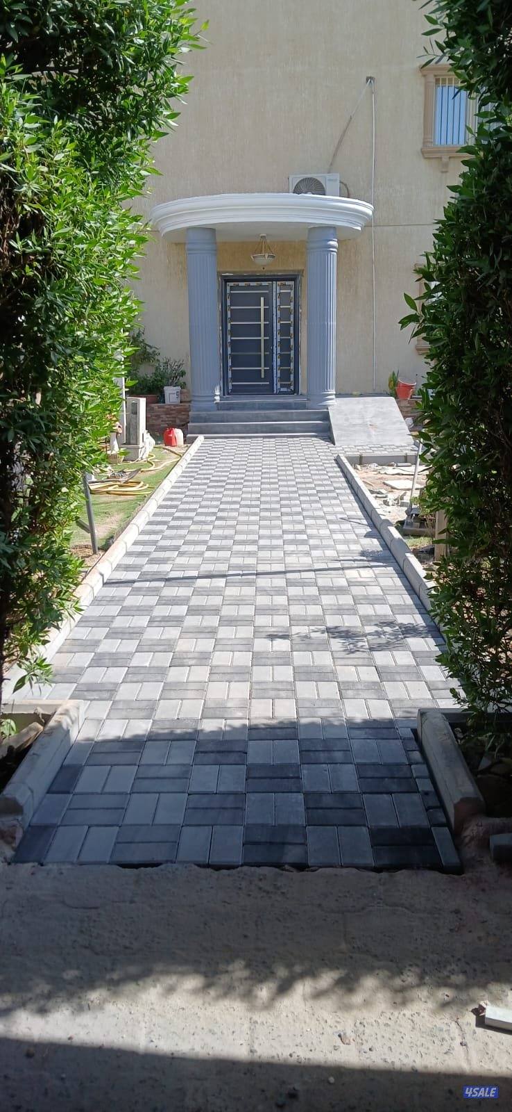 معلم بلاط متداخل وتركيب كاشى وسرميك وتكسير وفتح ابواب وتسكير دريش وبار0