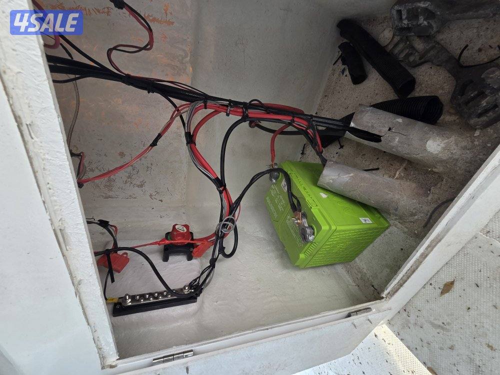 للبيع قرف ١٦ قدم المنيوم4