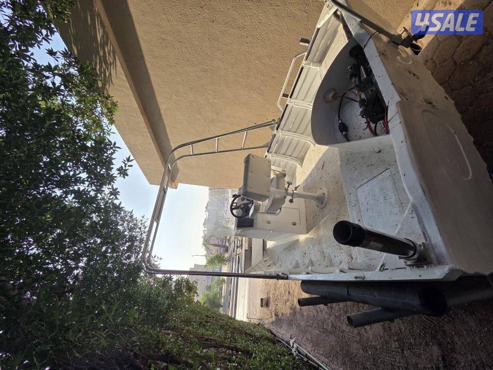 للبيع قرف ١٦ قدم المنيوم5