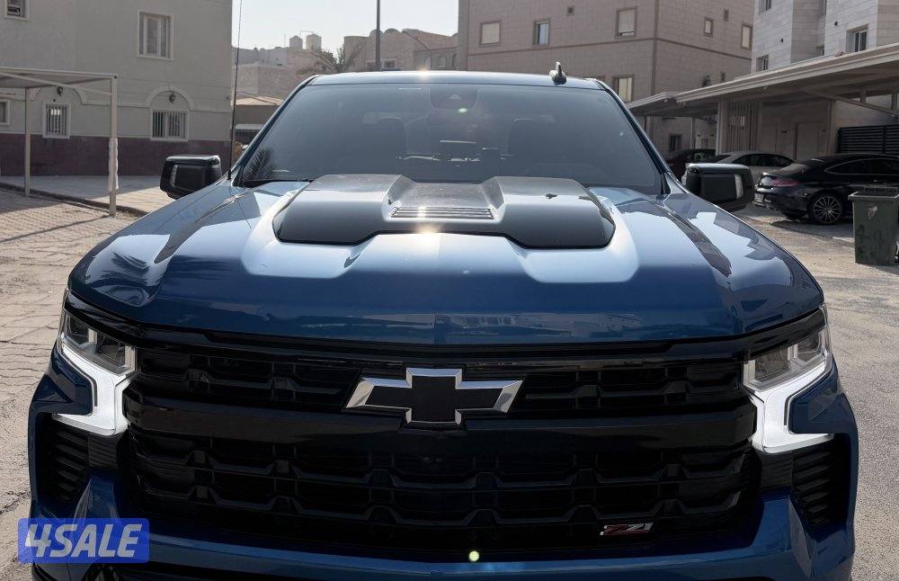 SELVERADO TRAIL BOSS Z71- 20232