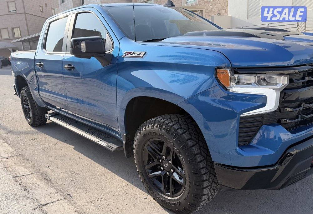 SELVERADO TRAIL BOSS Z71- 20231