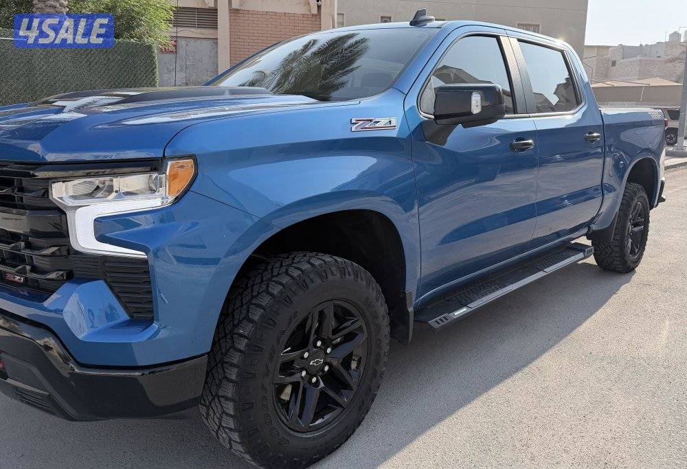 SELVERADO TRAIL BOSS Z71- 20230