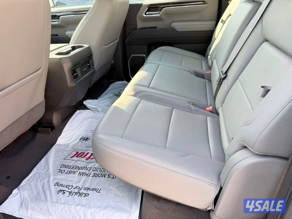 SELVERADO TRAIL BOSS Z71- 20235