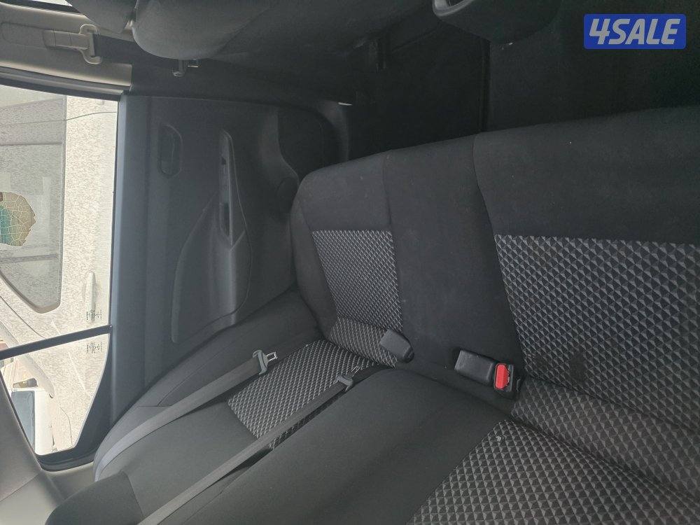 للبيع سيارات نيسان صنى .6