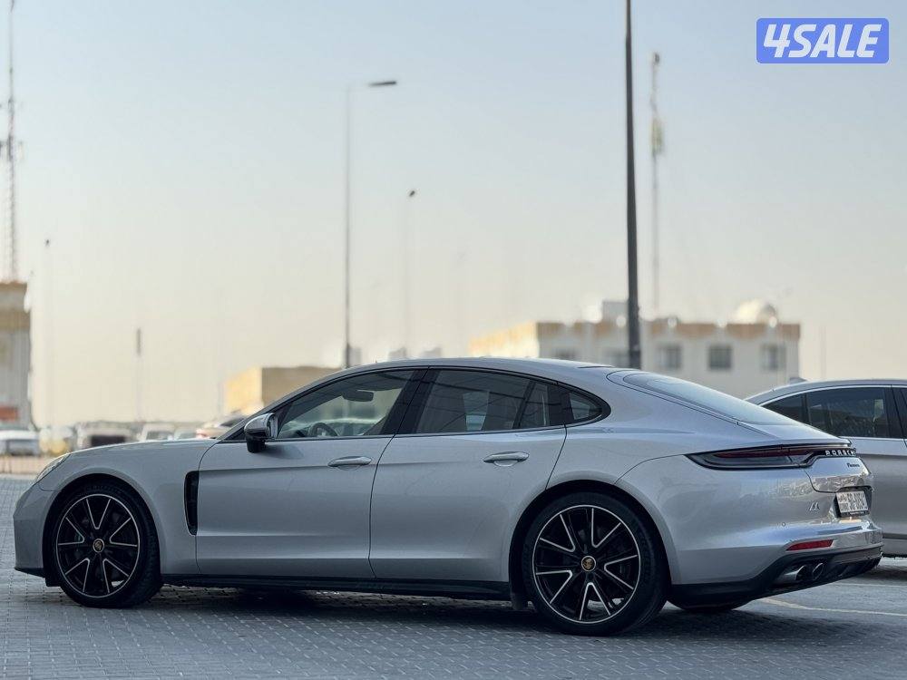 للبيع. بورش باناميراS موديل 20213