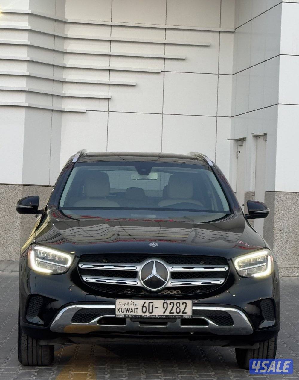 للبيع مرسيدس GLC 300 موديل 20201