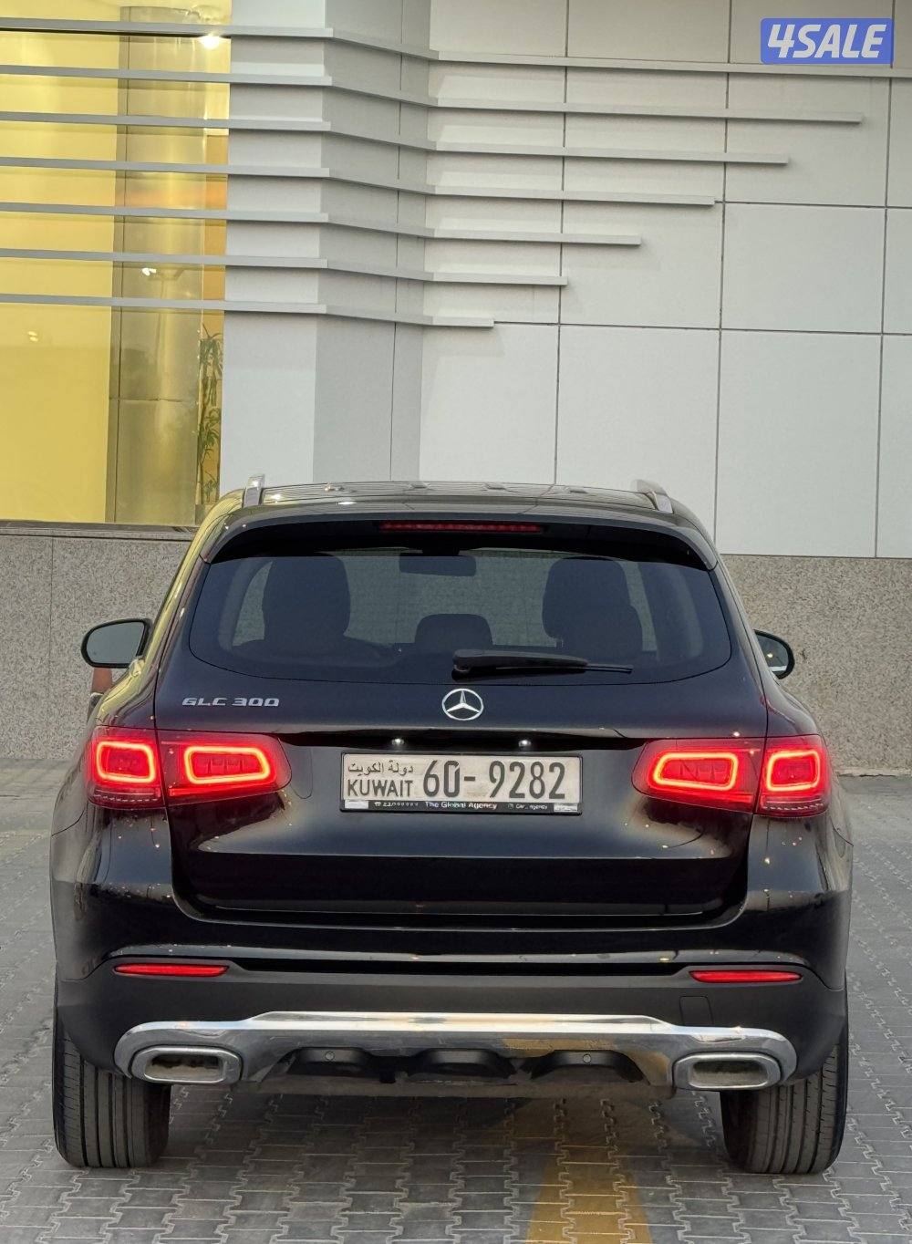 للبيع مرسيدس GLC 300 موديل 20207