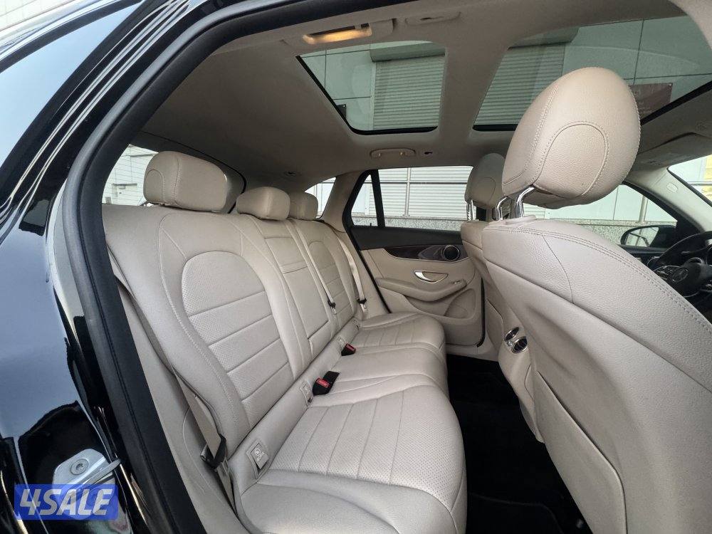 للبيع مرسيدس GLC 300 موديل 20209