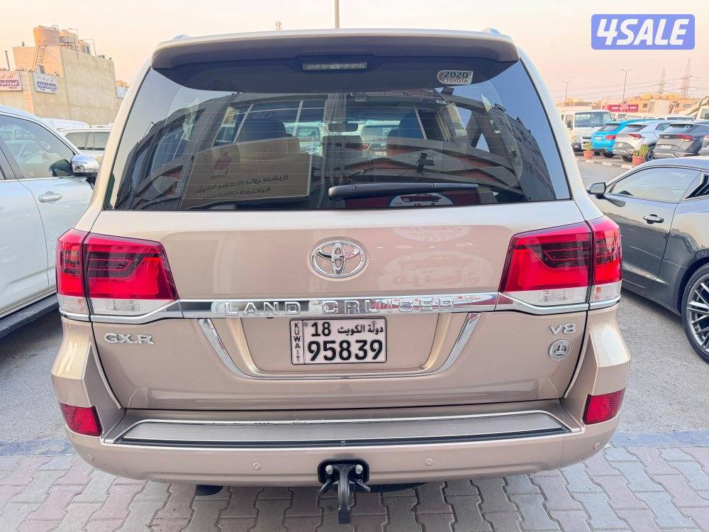لاند كروزر GX.R V8 الساير عداد 22 الف كم صبغ الوكالة شرط الفحص بالكامل2