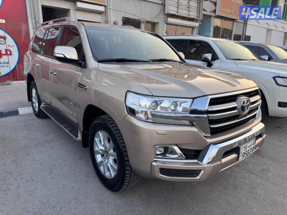 لاند كروزر GX.R V8 الساير عداد 22 الف كم صبغ الوكالة شرط الفحص بالكامل5