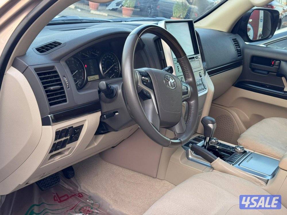 لاند كروزر GX.R V8 الساير عداد 22 الف كم صبغ الوكالة شرط الفحص بالكامل7