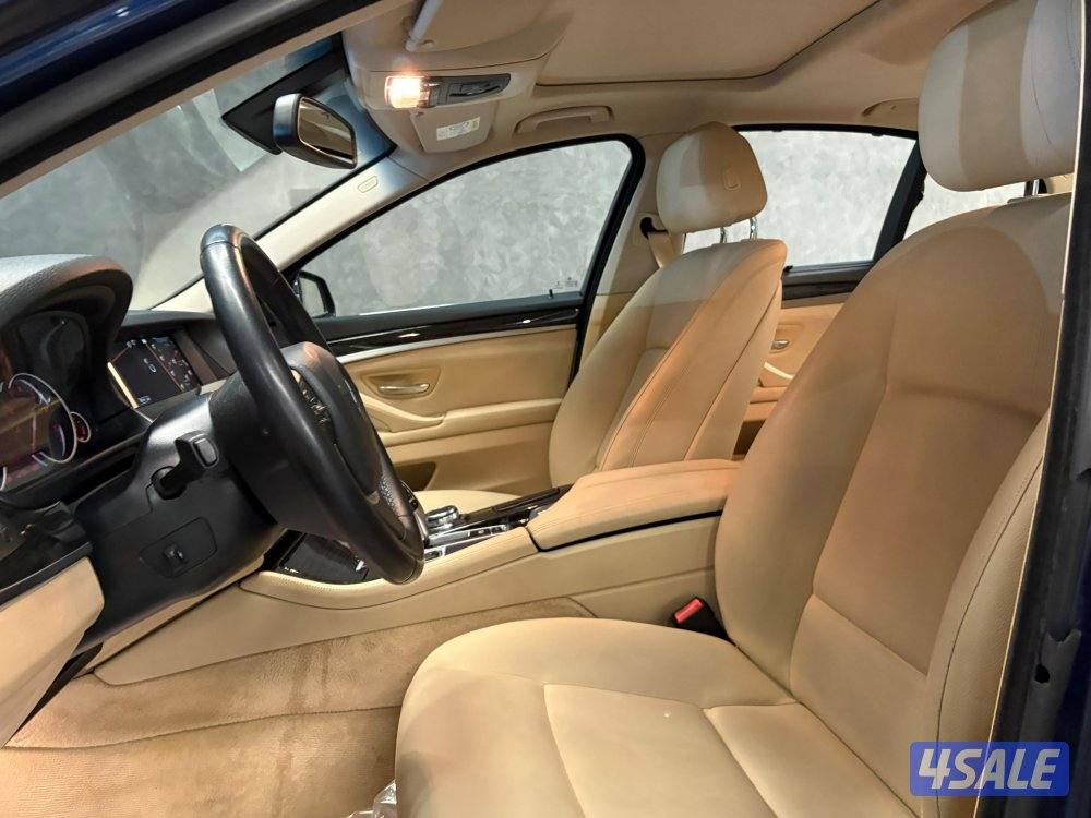 B M W 520i1