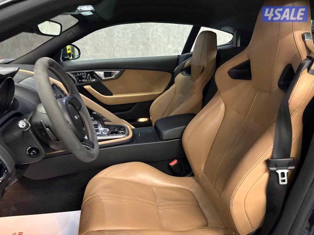 جاكوار F type1