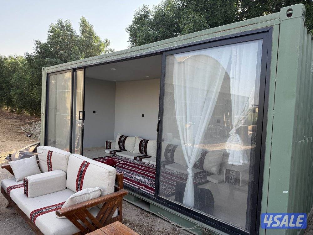 للبيع كشته كونتينر ٢٠ قدم مجهز مع جلسة خارجية و دورة مياة و جنريتر2