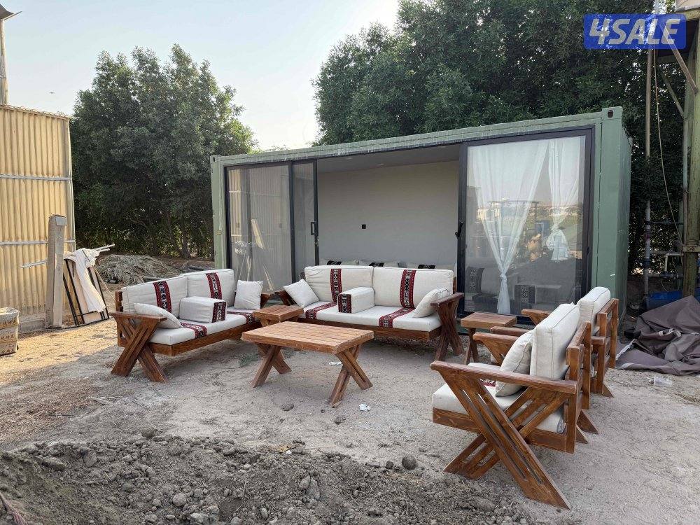 للبيع كشته كونتينر ٢٠ قدم مجهز مع جلسة خارجية و دورة مياة و جنريتر0