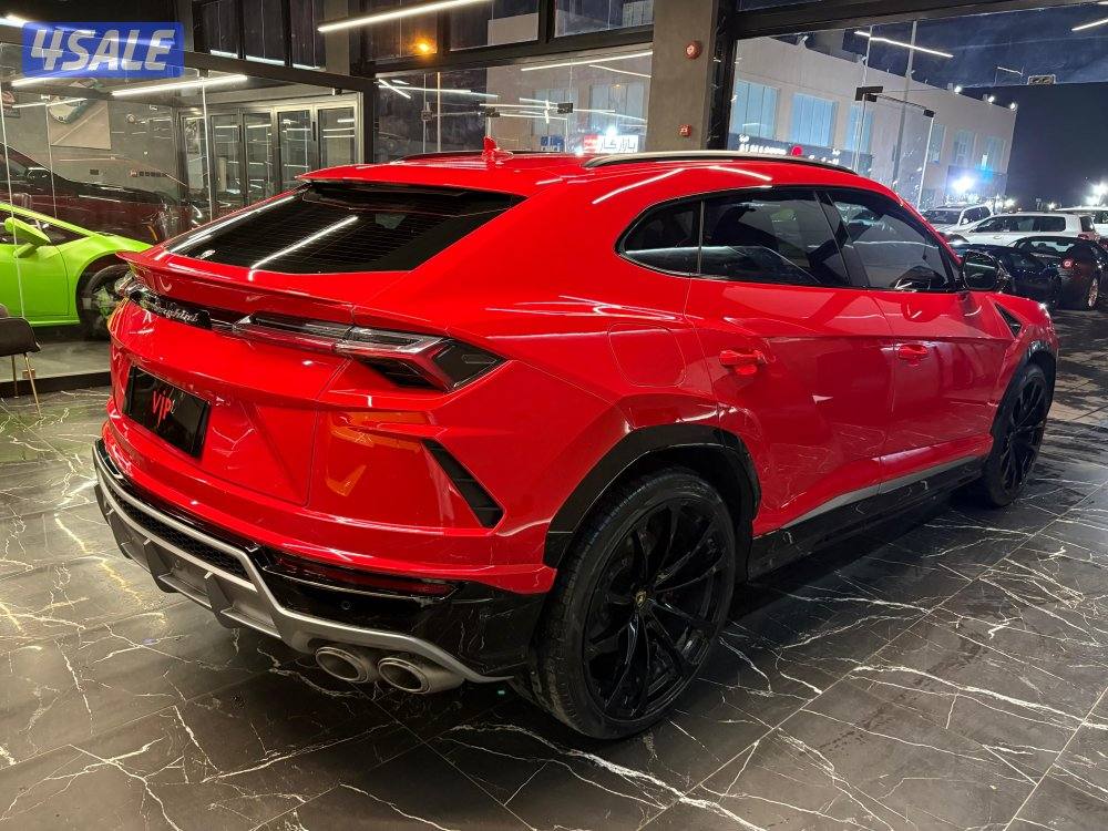 لامبرجيني يوروس8