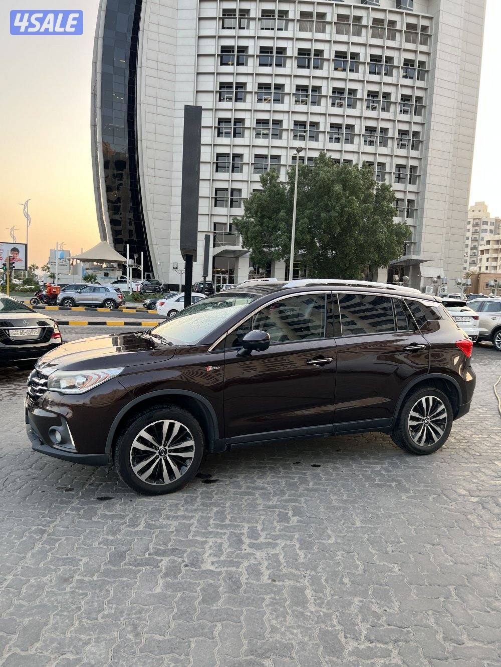 للبيع سيارة بحالة ممتازة11