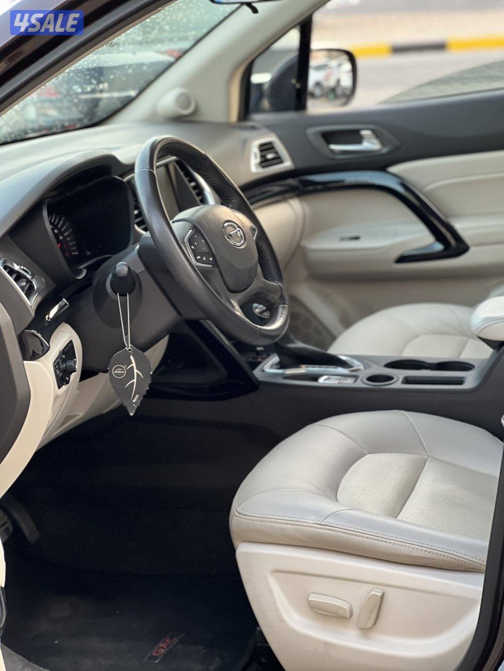 للبيع سيارة بحالة ممتازة14