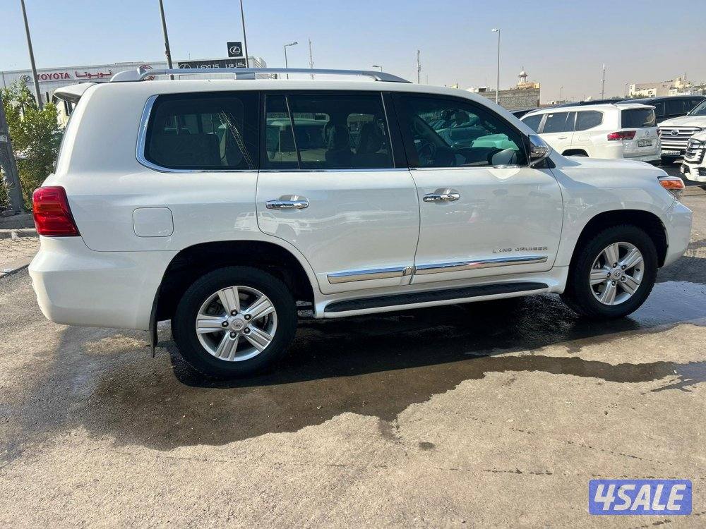 لاند كروزر V8 -GX.R2