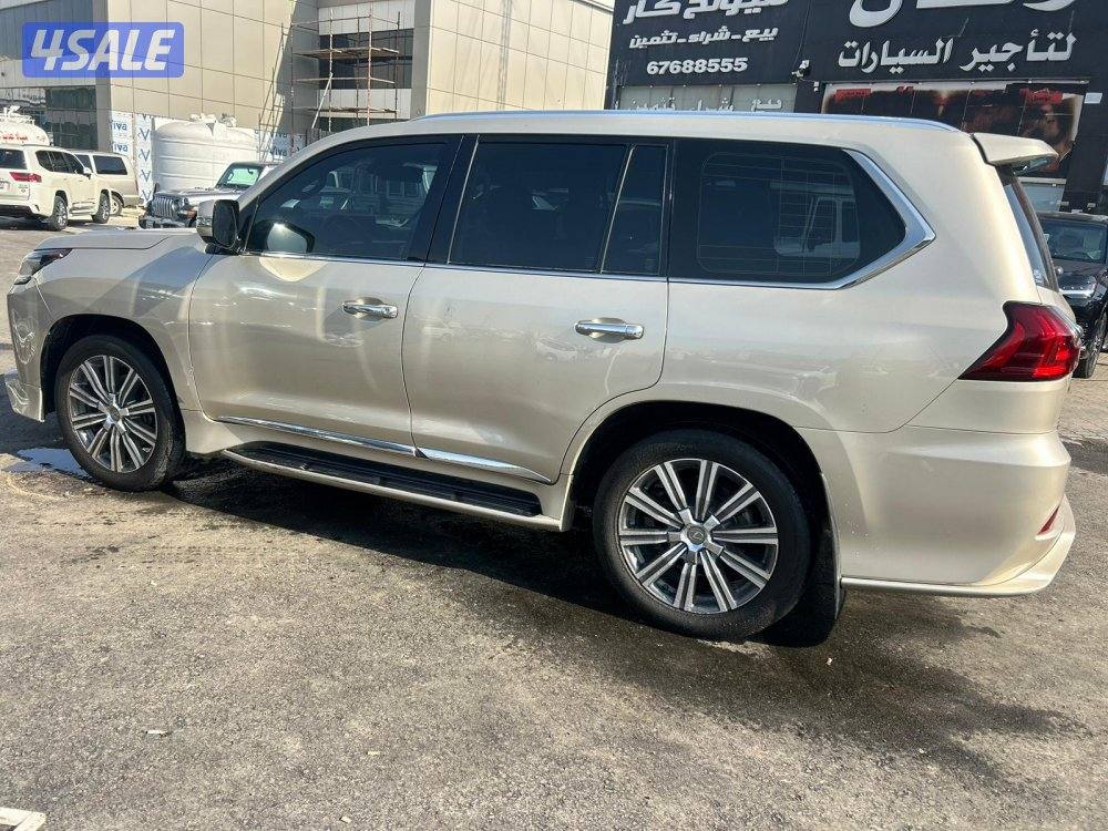 لكزس LX570 درجة اولى3