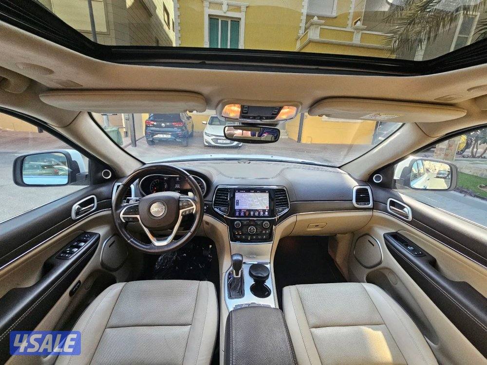 للبيع جيب جراند شيروكي سميت موديل 20208