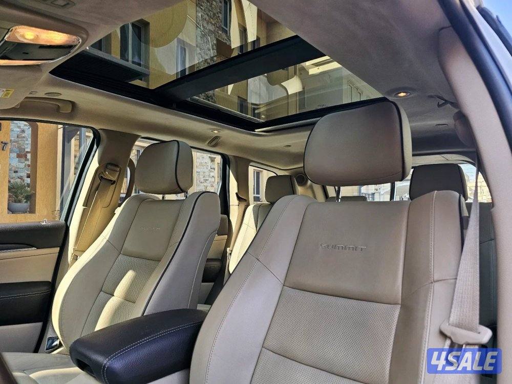 للبيع جيب جراند شيروكي سميت موديل 20209