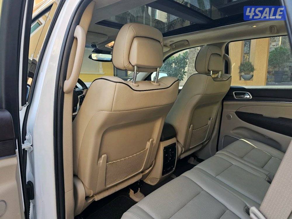 للبيع جيب جراند شيروكي سميت موديل 202011