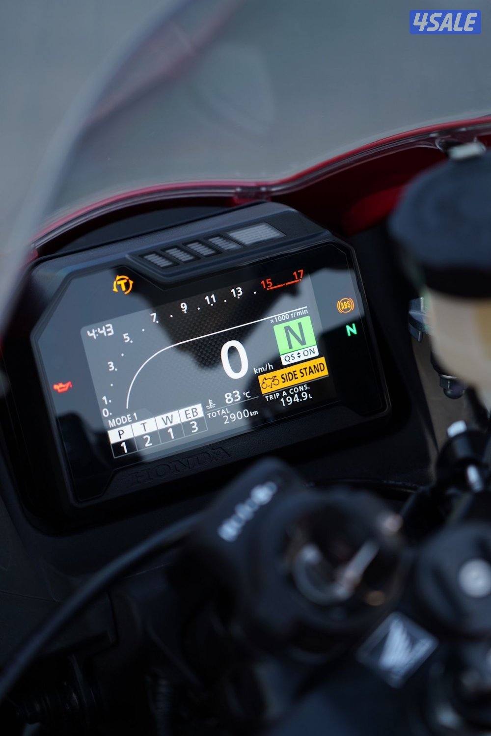 للبيع سيكل هوندا على ايدي من الوكاله2