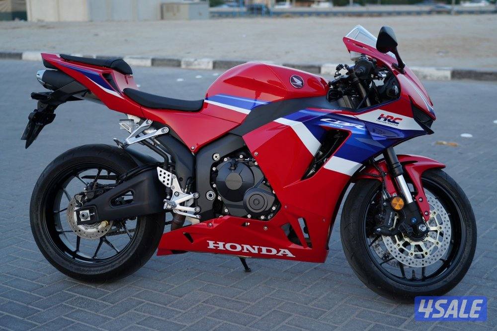 للبيع سيكل هوندا على ايدي من الوكاله3