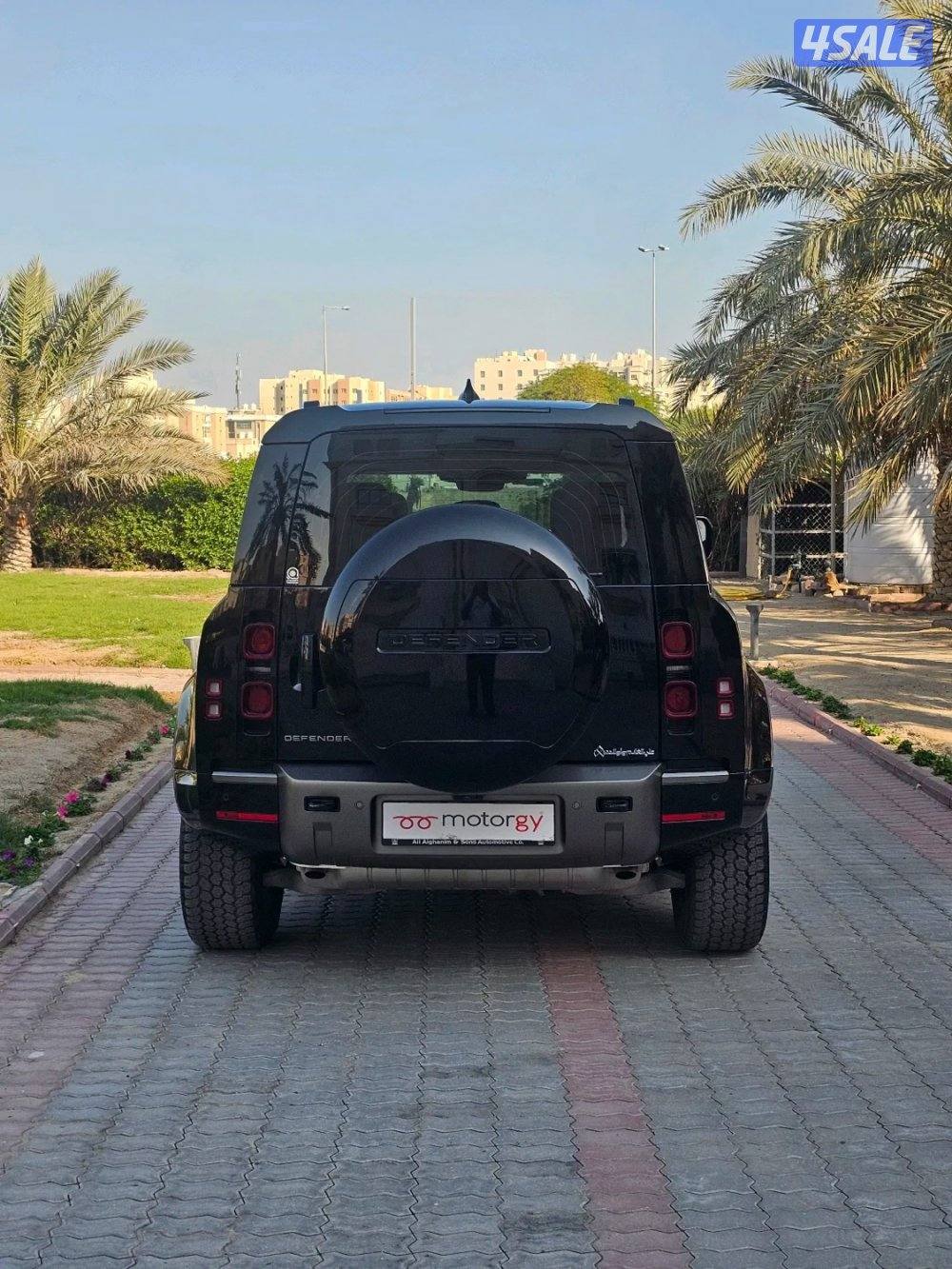 البيع لاندروفر ديفندر 110 موديل 20253