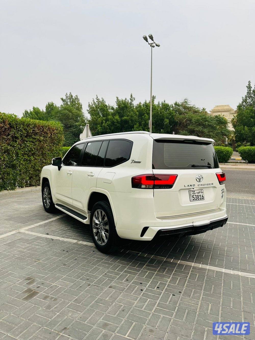 للبيع لاند كروزر GXR  عداد 31 ايرو اس وارد الساير2