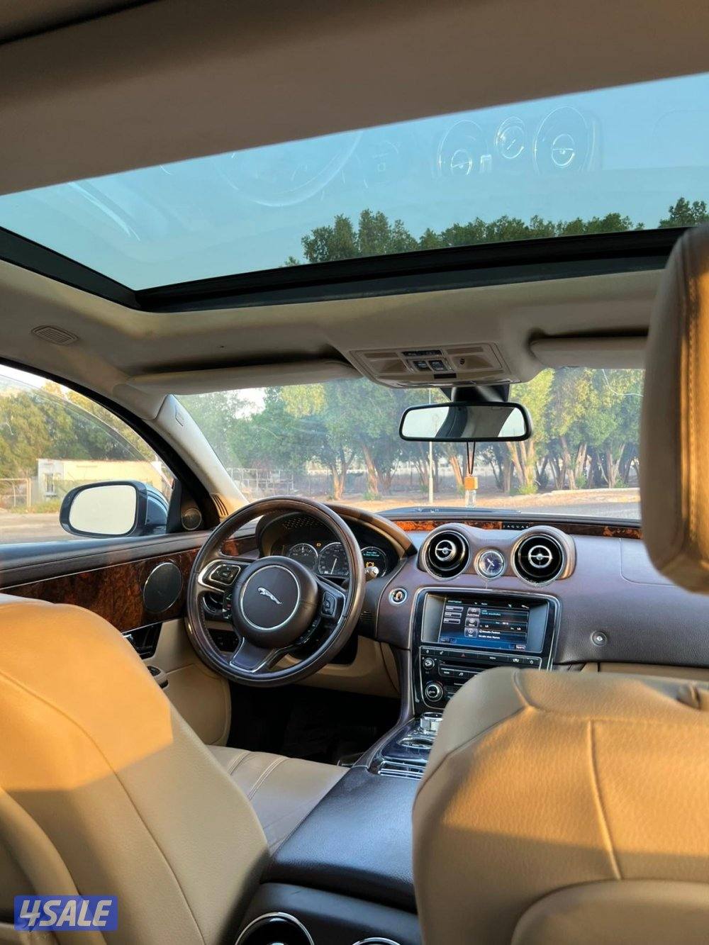 للبيع جاكور Xj6 موديل 20122