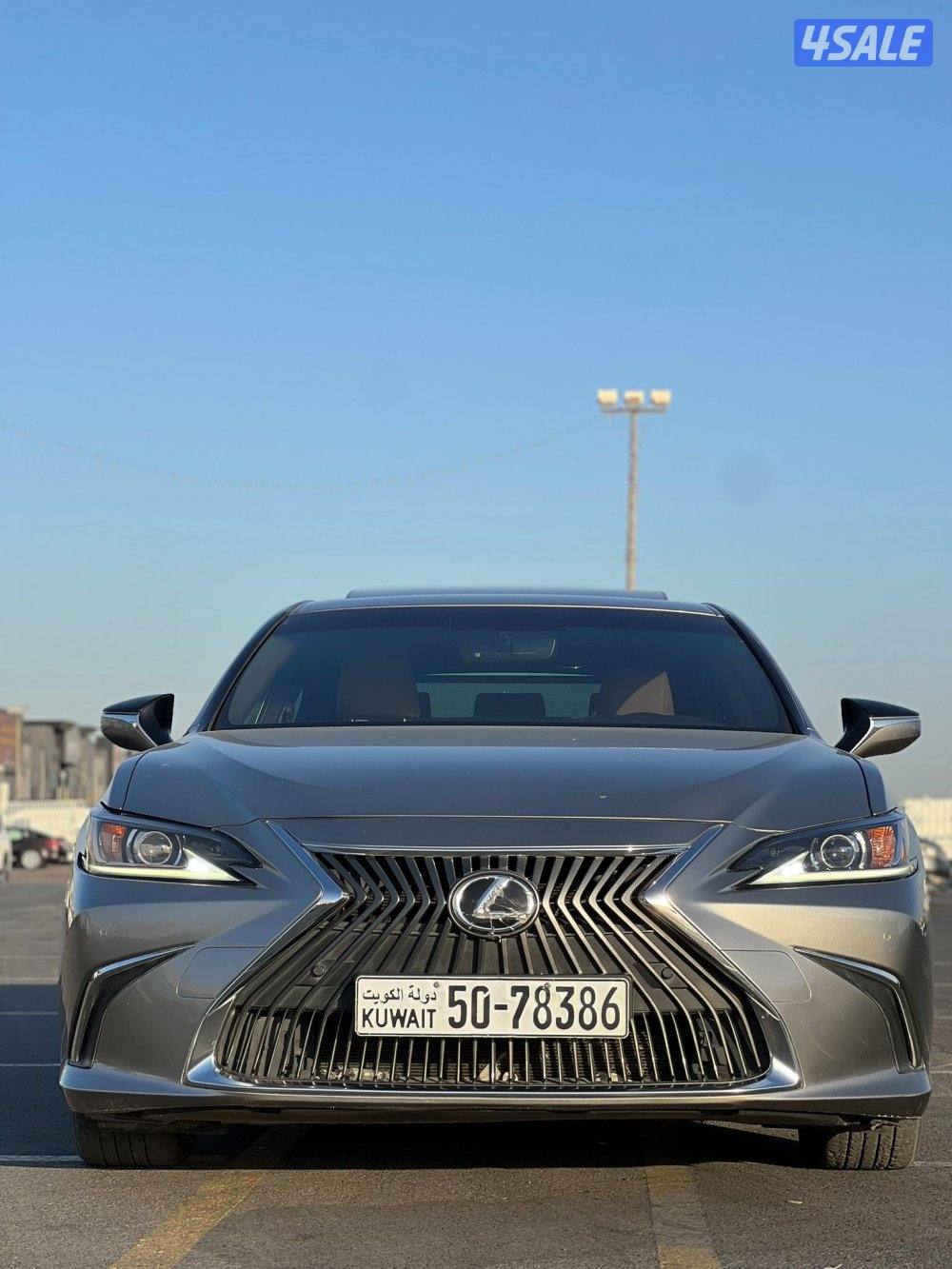 لكزس - ES 250 بحالة الوكاله عداد 841