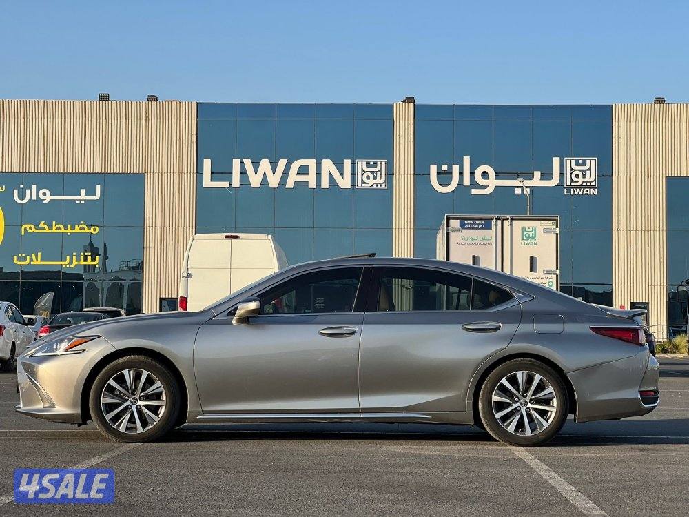لكزس - ES 250 بحالة الوكاله عداد 845