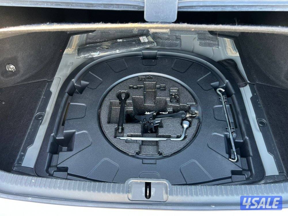 لكزس - ES 250 بحالة الوكاله عداد 8411