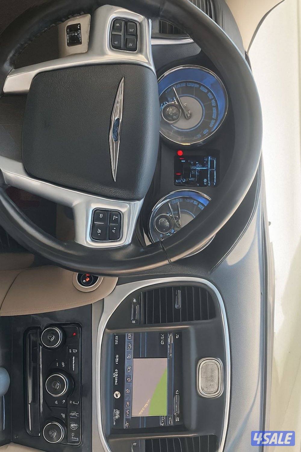 كرايسلر V8 C300  موديل ٢٠١٤عداد ٢٤١ الف3