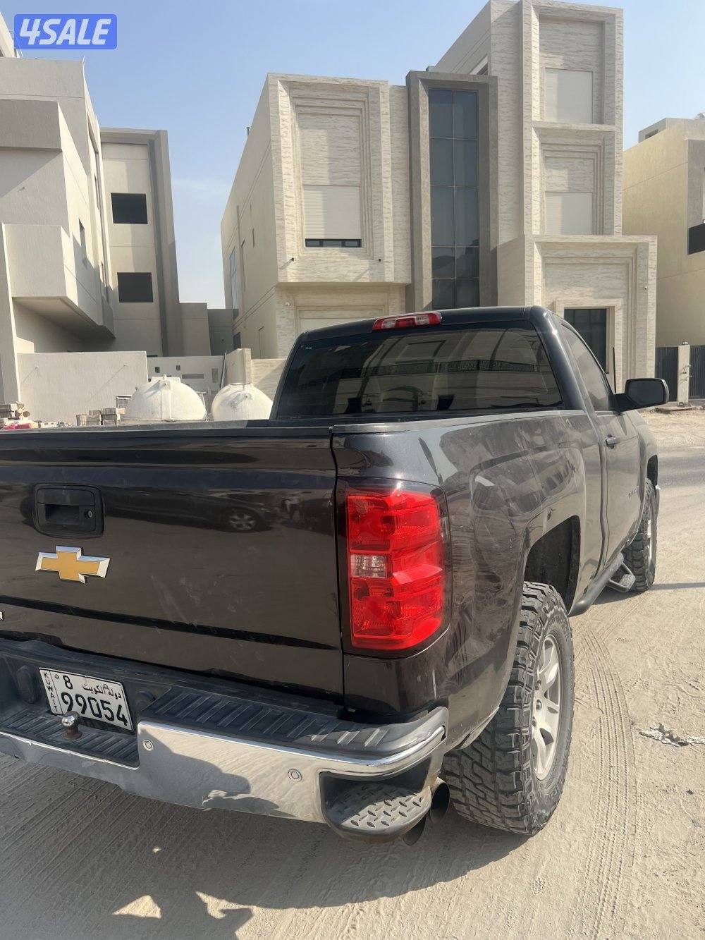 سلفرادو موديل ٢٠١٤ z71 شرط الفحص فيه قطعتين فقط عليه دبات سستم ورفعه1